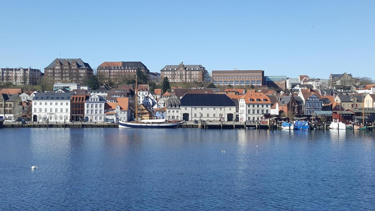Apartamento Loft 5 - Urlaub Direkt An Der Foerde Flensburgo Exterior foto